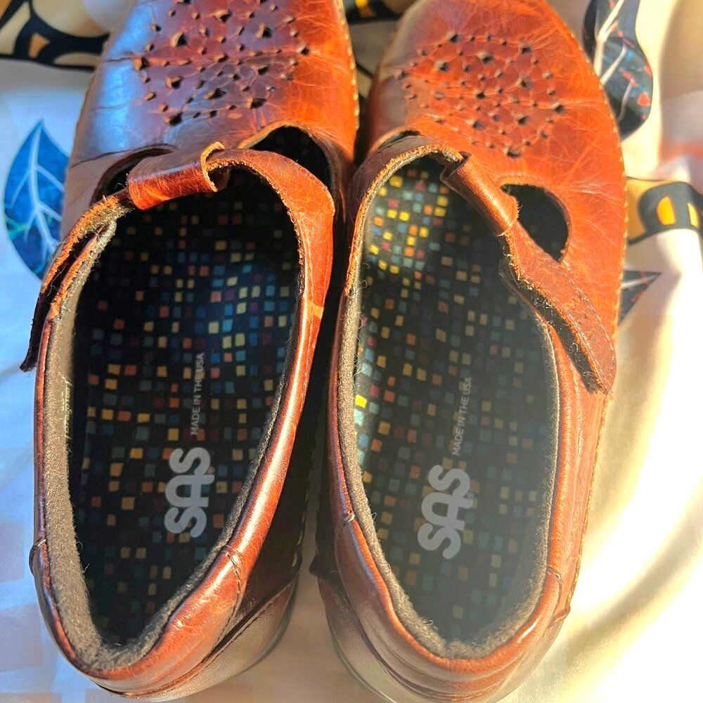 SAS T-Strap Walnut Willow Slip On Loafer - Size 7 1/2 W - Picture 6 of 11